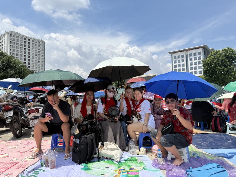 Vượt ngh&igrave;n km về Thủ đ&ocirc;, "cắm chốt" chờ xem tổng duyệt diễu binh trước 1 ng&agrave;y- Ảnh 3.