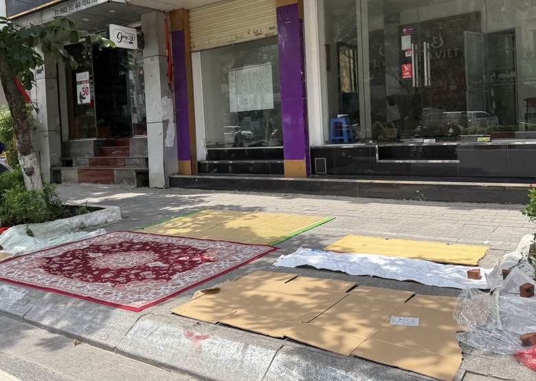 Vượt ngh&igrave;n km về Thủ đ&ocirc;, "cắm chốt" chờ xem tổng duyệt diễu binh trước 1 ng&agrave;y- Ảnh 17.