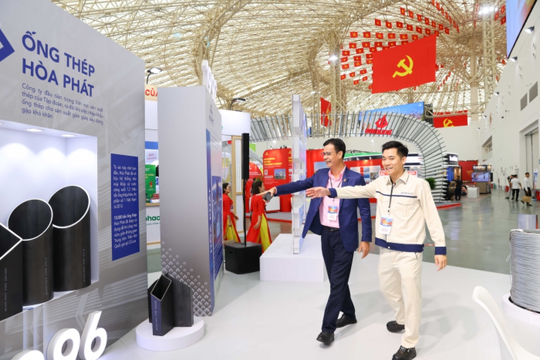 M&aacute;i v&ograve;m triển l&atilde;m A80 mang đậm dấu ấn hơn 10.000 tấn ống th&eacute;p cỡ lớn H&ograve;a Ph&aacute;t- Ảnh 1.