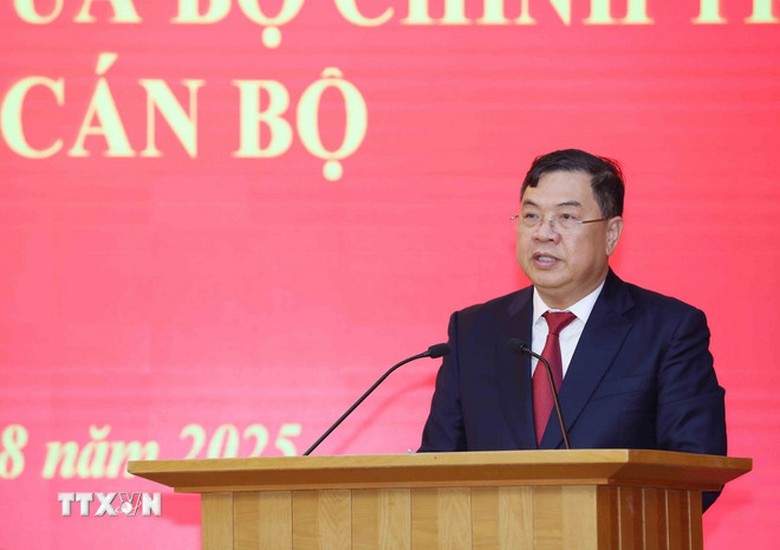 Bộ Ch&iacute;nh trị bổ nhiệm &ocirc;ng Phạm Gia T&uacute;c giữ chức Ch&aacute;nh văn ph&ograve;ng Trung ương Đảng- Ảnh 3.