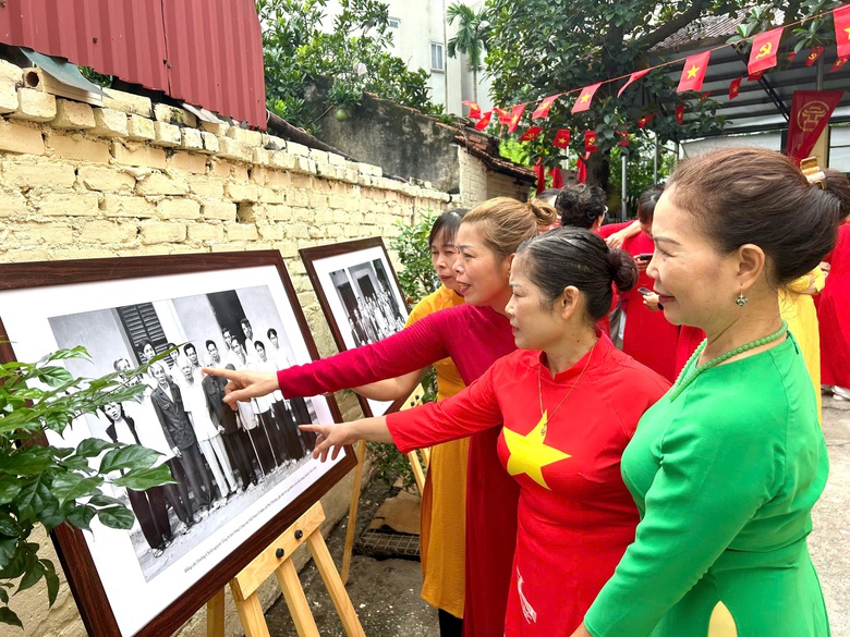 Nhiều "địa chỉ đỏ" tại H&agrave; Nội thu h&uacute;t kh&aacute;ch tham quan dịp Quốc kh&aacute;nh- Ảnh 6.