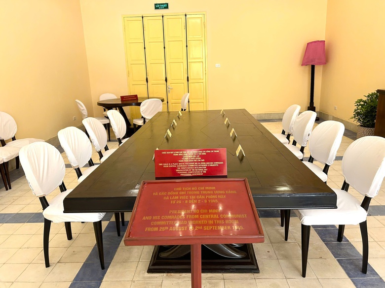 Nhiều "địa chỉ đỏ" tại H&agrave; Nội thu h&uacute;t kh&aacute;ch tham quan dịp Quốc kh&aacute;nh- Ảnh 10.