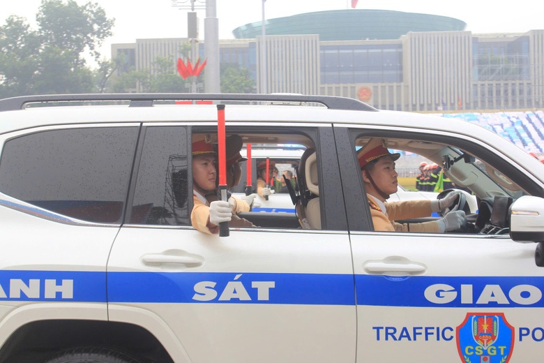 Hơn 1.300 c&aacute;n bộ, chiến sĩ c&ocirc;ng an xuất qu&acirc;n bảo vệ Lễ kỷ niệm 80 năm Quốc kh&aacute;nh- Ảnh 12.