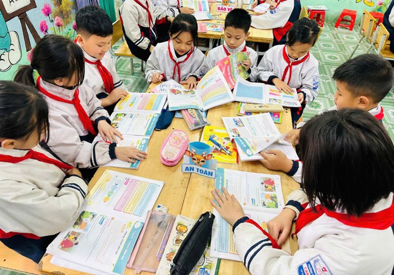 Chỉnh sửa chương tr&igrave;nh học: Bộ GD&ĐT lấy &yacute; kiến to&agrave;n quốc- Ảnh 1.