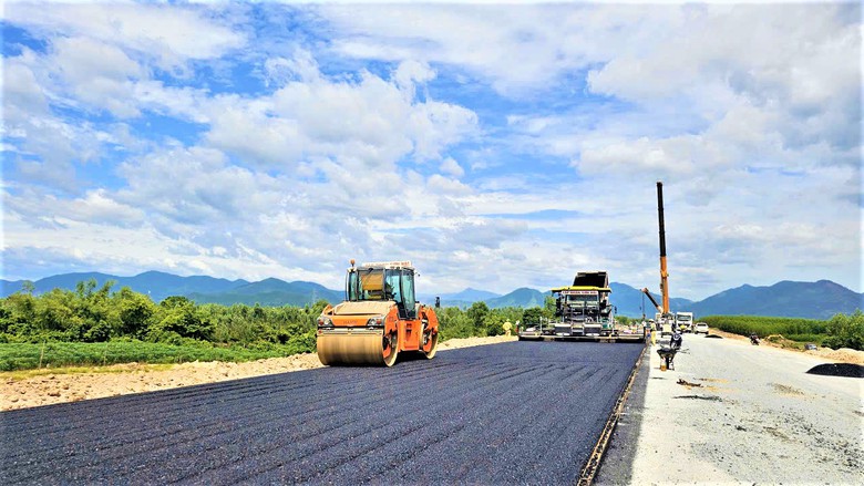 Cận cảnh 20km đầu cao tốc Kh&aacute;nh H&ograve;a - Bu&ocirc;n Ma Thuột tăng tốc về đ&iacute;ch- Ảnh 5.