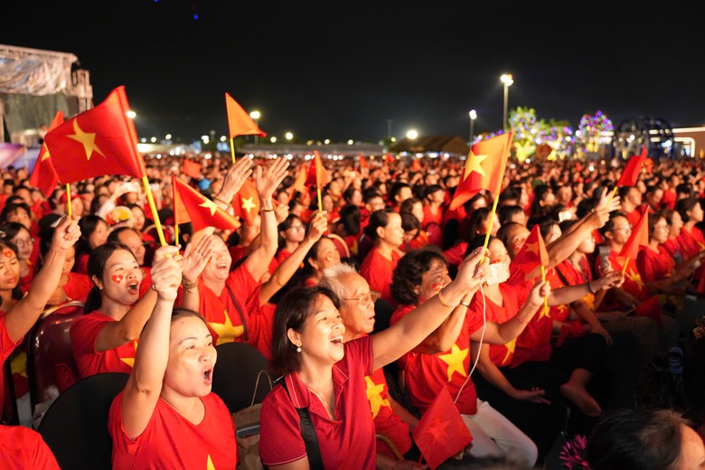 Chương tr&igrave;nh nghệ thuật t&aacute;i hiện H&agrave; Nội văn hiến, h&agrave;o hoa, kh&aacute;t vọng- Ảnh 4.