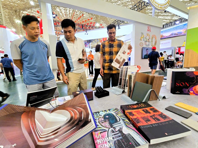 Thông điệp vật liệu xây dựng xanh, bền vững tại triển lãm thành tựu đất nước- Ảnh 20. Thông điệp vật liệu xây dựng xanh, bền vững tại triển lãm thành tựu đất nước- Ảnh 20.