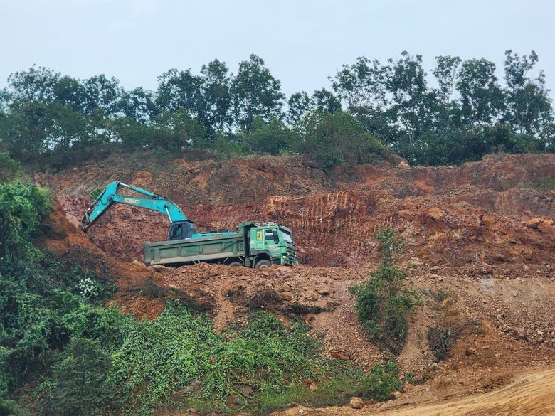 Thanh H&oacute;a: Nhiều mỏ kho&aacute;ng sản tr&uacute;ng đấu gi&aacute; vẫn vướng mắc thủ tục khai th&aacute;c- Ảnh 2.