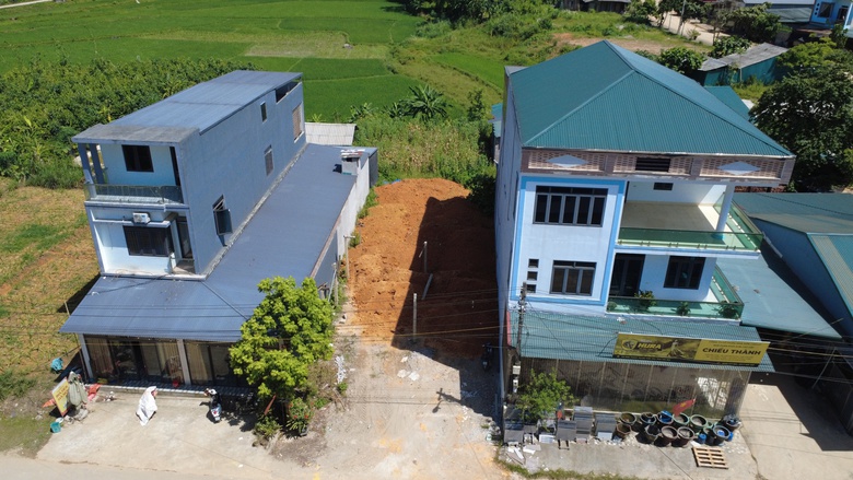 Con đường gi&uacute;p bản đồng b&agrave;o người M&ocirc;ng, người Dao "thay da đổi thịt"- Ảnh 5.