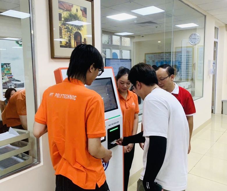 Người d&acirc;n H&agrave; Nội trải nghiệm 15 tiện &iacute;ch miễn ph&iacute; ở trung t&acirc;m h&agrave;nh ch&iacute;nh c&ocirc;ng- Ảnh 11.