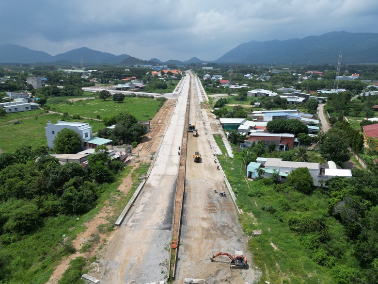 TP.HCM: Huy động nhiều thầu phụ, đẩy nhanh tiến độ dự &aacute;n đường 991B- Ảnh 2.