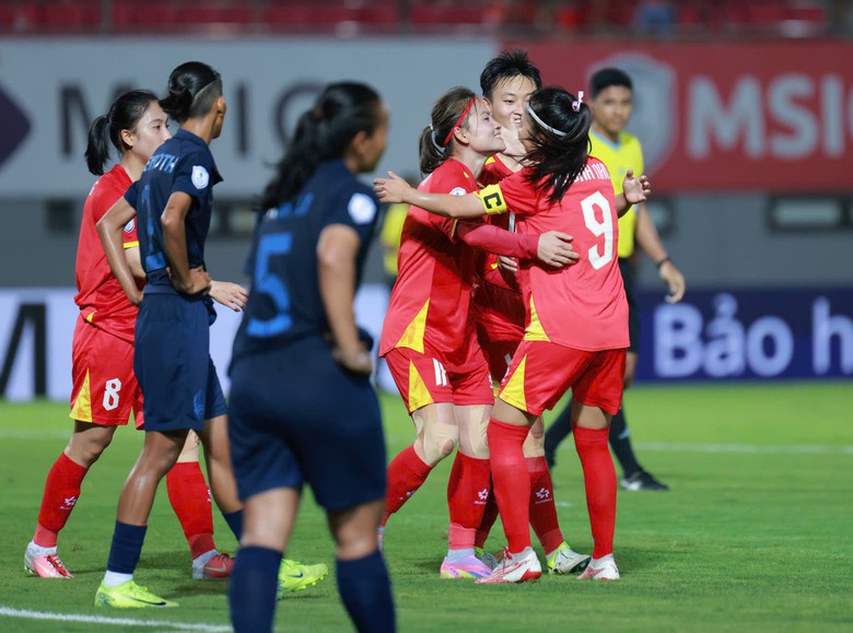 AFF Cup nữ 2025: Ghi 4 b&agrave;n sau 17 ph&uacute;t, tuyển nữ Việt Nam thắng đậm Campuchia- Ảnh 2.