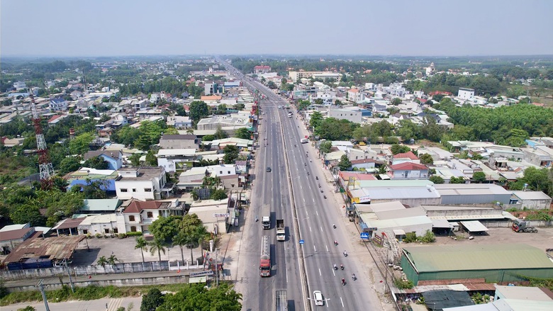 Đồng Nai kiến nghị hỗ trợ hơn 1.300 tỷ đồng để sửa bốn tuyến quốc lộ- Ảnh 1.