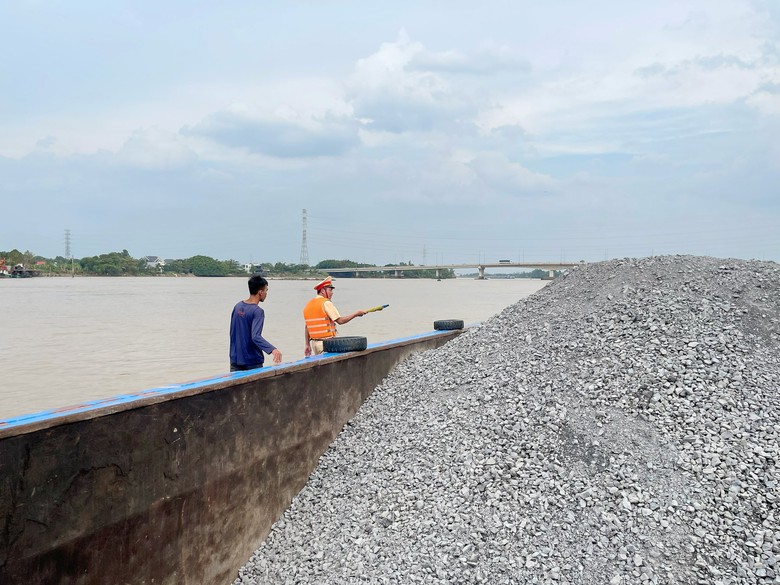 Kiểm tra gần 500 phương tiện thủy tại Đồng Nai ph&aacute;t hiện h&agrave;ng loạt vi phạm- Ảnh 6.