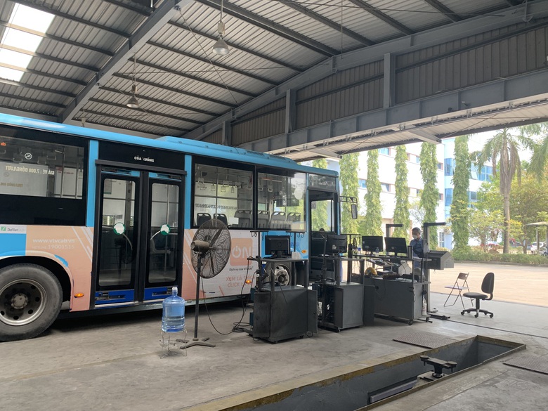 Khẩn trương đăng kiểm cho xe kinh doanh vận tải chưa đổi đăng ký xe- Ảnh 1. Khẩn trương đăng kiểm cho xe kinh doanh vận tải chưa đổi đăng ký xe- Ảnh 1.