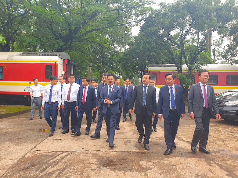 Phó Thủ tướng Trần Hồng Hà: Đường sắt phải bứt phá tư duy để phát triển- Ảnh 5. Phó Thủ tướng Trần Hồng Hà: Đường sắt phải bứt phá tư duy để phát triển- Ảnh 5.