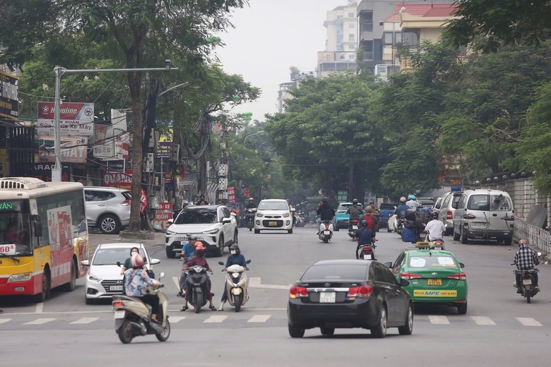 H&agrave; Nội điều chỉnh tổ chức giao th&ocirc;ng đường Nguyễn Ho&agrave;ng T&ocirc;n, người d&acirc;n đi lại thế n&agrave;o?- Ảnh 1.