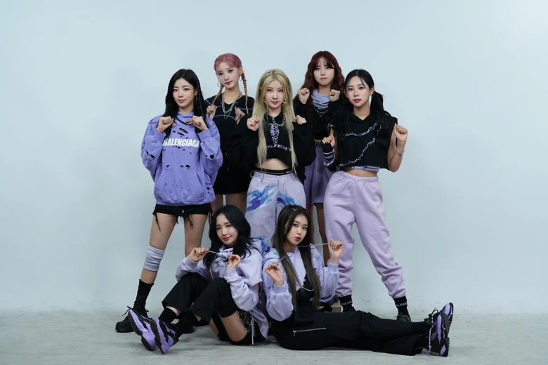 Kpop b&atilde;o h&ograve;a nh&oacute;m nhạc: Người giải t&aacute;n, t&igrave;m hướng xuất khẩu nước ngo&agrave;i- Ảnh 1.