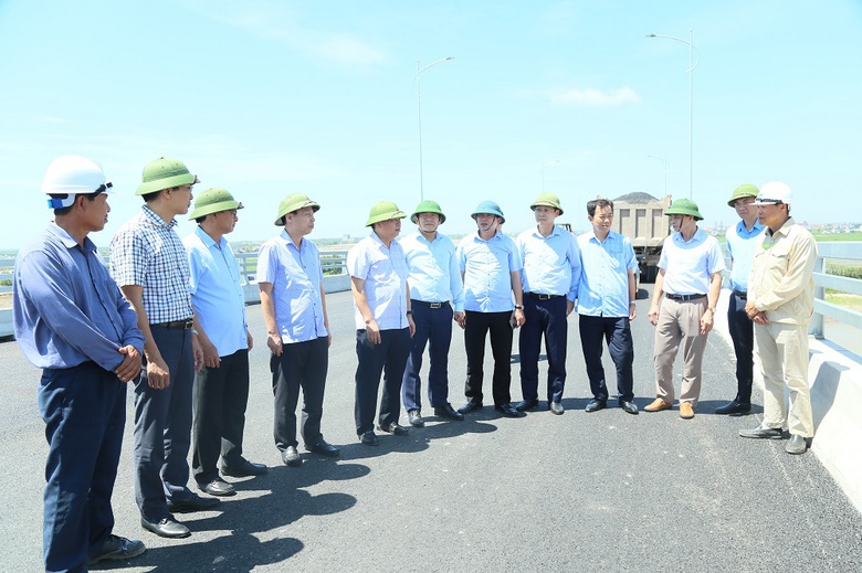 Hưng Y&ecirc;n đẩy nhanh tiến độ c&ocirc;ng tr&igrave;nh trọng điểm ch&agrave;o mừng Quốc kh&aacute;nh 2/9- Ảnh 1.