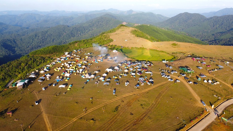 Quảng Ngãi lần đầu tổ chức đêm nhạc "Chạm vào mây" trên thảo nguyên- Ảnh 1. Quảng Ngãi lần đầu tổ chức đêm nhạc "Chạm vào mây" trên thảo nguyên- Ảnh 1.