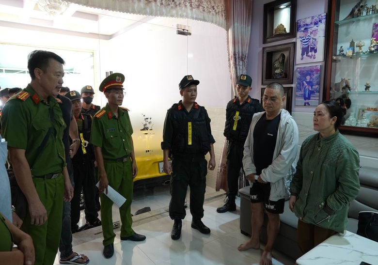 L&acirc;m Đồng: Bắt nh&oacute;m t&iacute;n dụng đen cho vay l&atilde;i nặng, thu lợi bất ch&iacute;nh h&agrave;ng tỷ đồng- Ảnh 1.