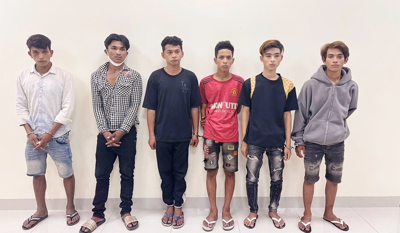 Bắt giữ nh&oacute;m thanh ni&ecirc;n cướp t&agrave;i sản ở An Giang- Ảnh 2.