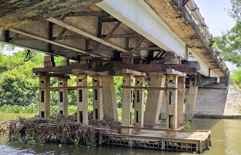 Kiểm tra, r&agrave; so&aacute;t loạt cầu yếu, cầu treo d&acirc;n sinh nguy cơ mất an to&agrave;n ở Quảng Trị- Ảnh 2.