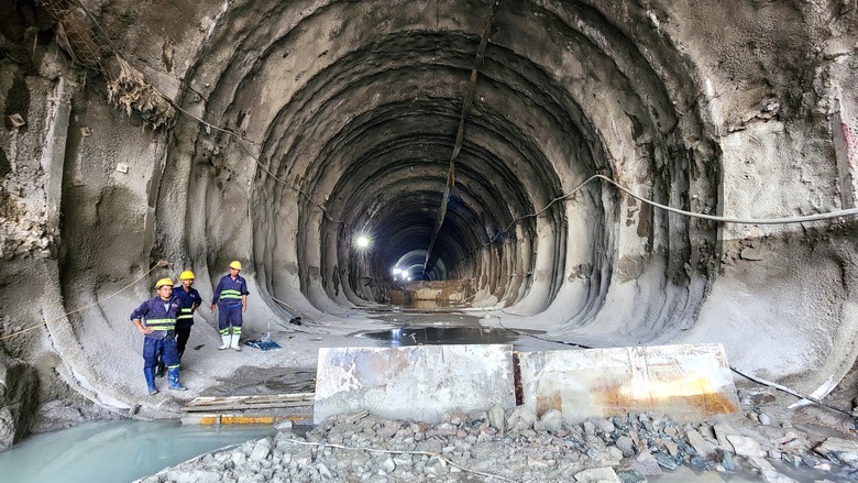 Thi c&ocirc;ng xuy&ecirc;n lễ, quyết t&acirc;m th&ocirc;ng hầm Phượng Ho&agrave;ng trong th&aacute;ng 11- Ảnh 3.