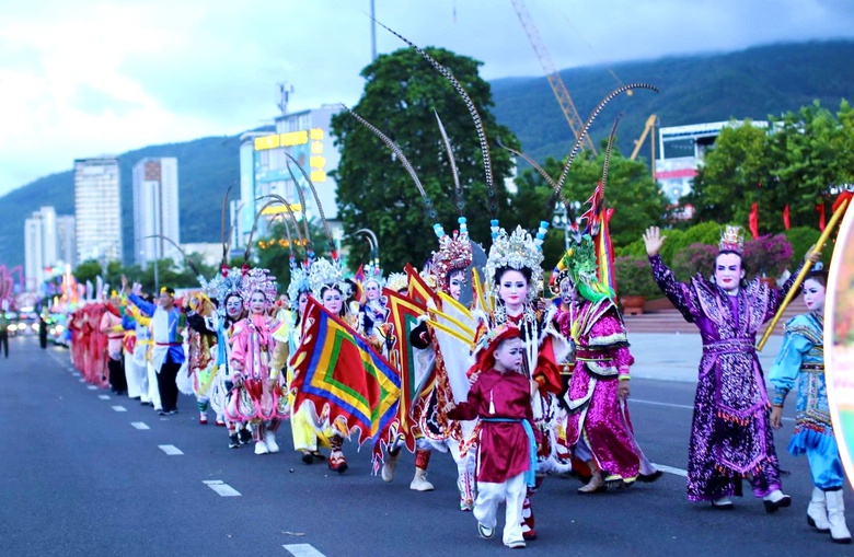 Dấu ấn đậm n&eacute;t từ lễ hội văn h&oacute;a - du lịch &ldquo;Tinh hoa đại ng&agrave;n - Biển xanh hội tụ&rdquo;- Ảnh 4.