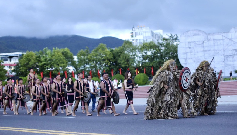 Dấu ấn đậm n&eacute;t từ lễ hội văn h&oacute;a - du lịch &ldquo;Tinh hoa đại ng&agrave;n - Biển xanh hội tụ&rdquo;- Ảnh 7.