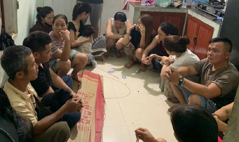 Danh t&iacute;nh kẻ cầm đầu xới bạc ở Nghệ An vừa bị triệt ph&aacute;- Ảnh 1.