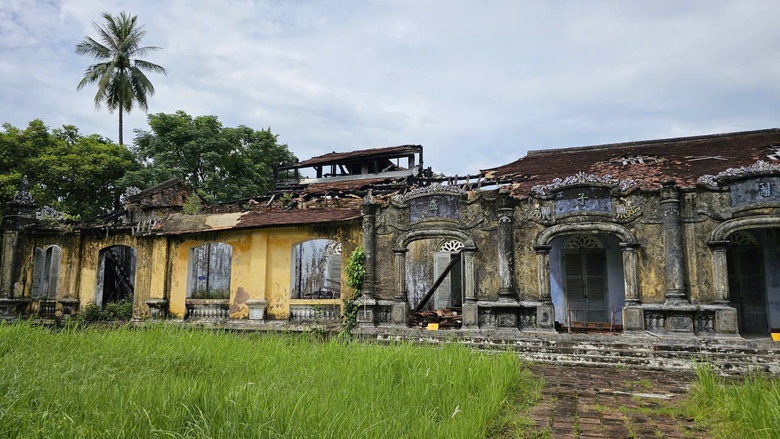 Huế: Cận cảnh di t&iacute;ch Quốc Tử Gi&aacute;m trước ng&agrave;y được tr&ugrave;ng tu- Ảnh 15.