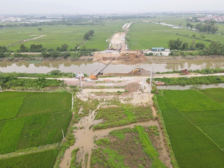 Cận cảnh đường hơn 460 tỷ đồng ở Bắc Ninh sau hơn 5 tháng thi công- Ảnh 11. Cận cảnh đường hơn 460 tỷ đồng ở Bắc Ninh sau hơn 5 tháng thi công- Ảnh 11.