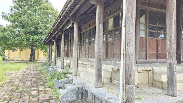 Huế: Cận cảnh di t&iacute;ch Quốc Tử Gi&aacute;m trước ng&agrave;y được tr&ugrave;ng tu- Ảnh 14.