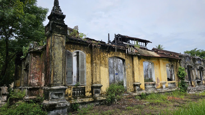 Huế: Cận cảnh di t&iacute;ch Quốc Tử Gi&aacute;m trước ng&agrave;y được tr&ugrave;ng tu- Ảnh 8.