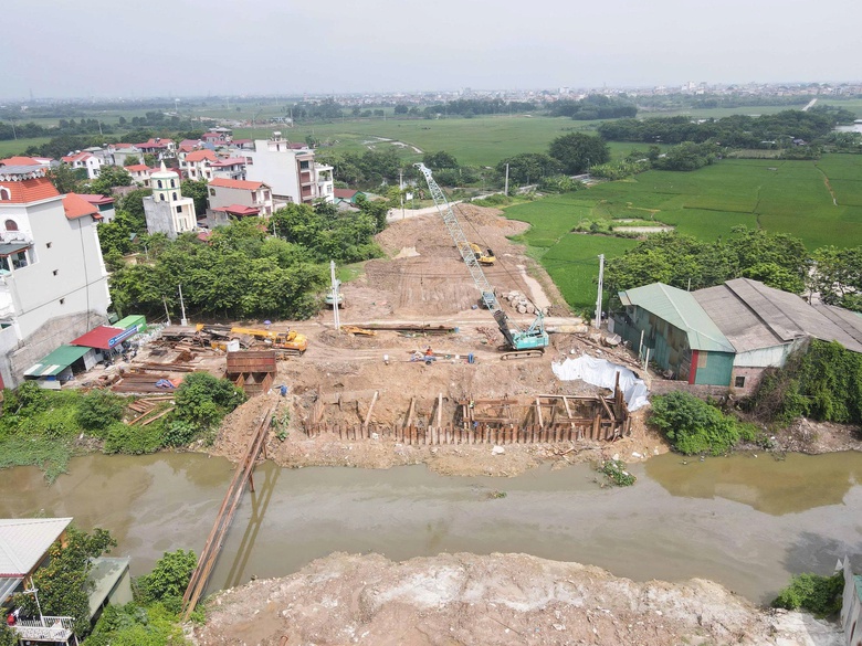 Cận cảnh đường hơn 460 tỷ đồng ở Bắc Ninh sau hơn 5 tháng thi công- Ảnh 7. Cận cảnh đường hơn 460 tỷ đồng ở Bắc Ninh sau hơn 5 tháng thi công- Ảnh 7.