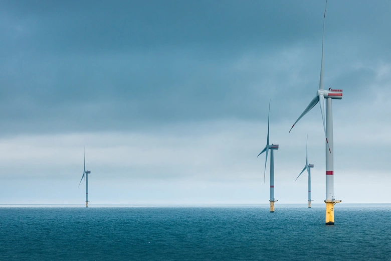 EVN đề xuất: Lắp đặt điện mặt trời m&aacute;i nh&agrave; kh&ocirc;ng đăng k&yacute; l&agrave; vi phạm- Ảnh 2.