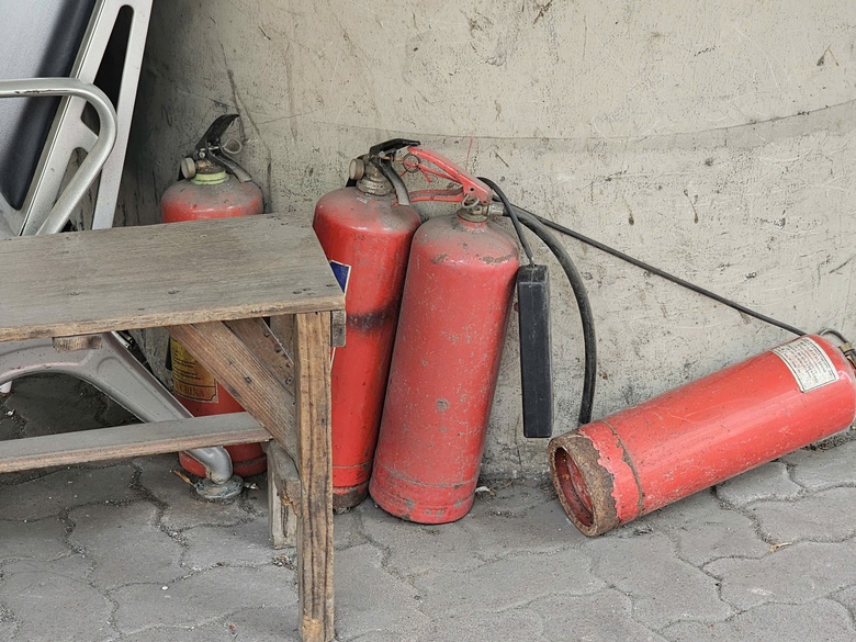 Sau vụ ch&aacute;y dưới gầm cầu Vĩnh Tuy, 3/4 b&atilde;i xe bị "x&oacute;a sổ"- Ảnh 8.