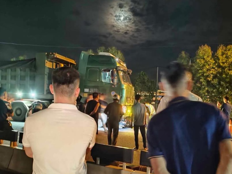 Va chạm xe đầu k&eacute;o, nam thanh ni&ecirc;n Bắc Ninh tử vong thương t&acirc;m- Ảnh 1.