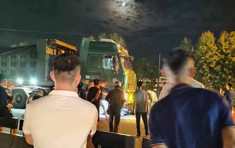 Hiện trường vụ tai nạn khiến nam thanh ni&ecirc;n tử vong thương t&acirc;m.