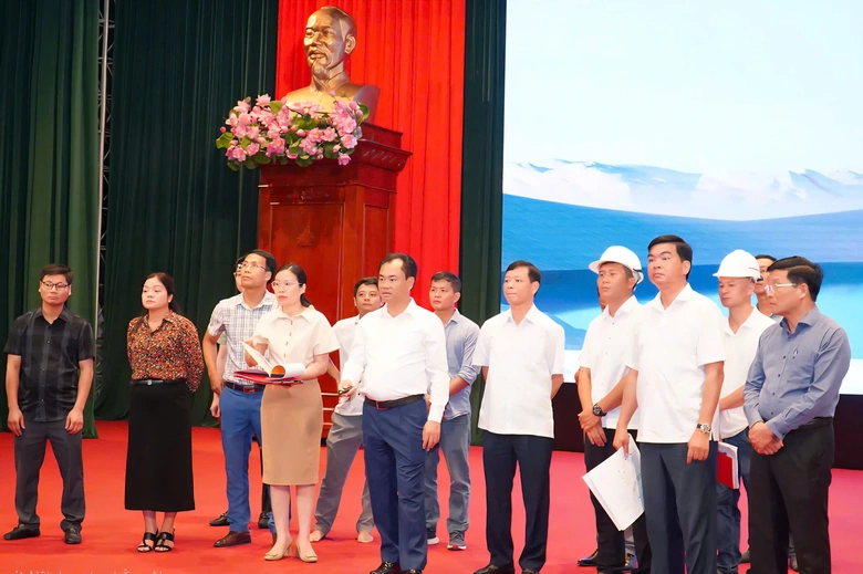 Trung t&acirc;m Văn h&oacute;a - Nghệ thuật Th&aacute;i Nguy&ecirc;n: Điểm nhấn sẵn s&agrave;ng cho Đại hội Đảng bộ XXI- Ảnh 5.