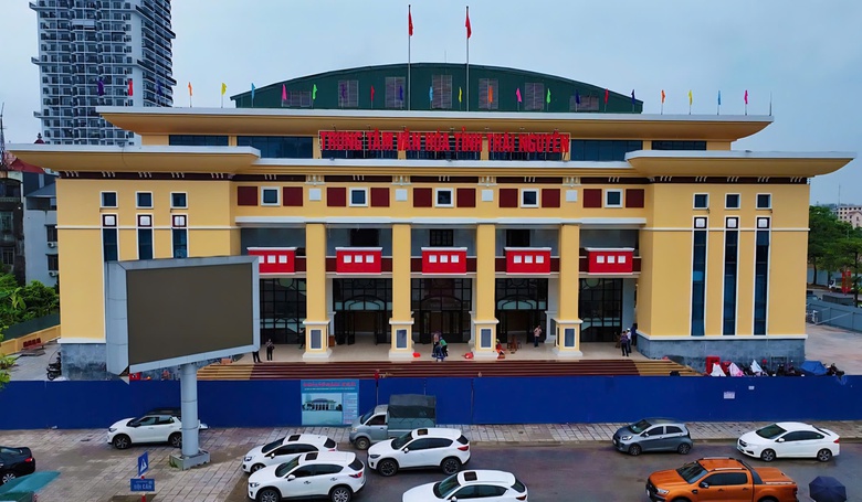 Trung t&acirc;m Văn h&oacute;a - Nghệ thuật Th&aacute;i Nguy&ecirc;n: Điểm nhấn sẵn s&agrave;ng cho Đại hội Đảng bộ XXI- Ảnh 2.