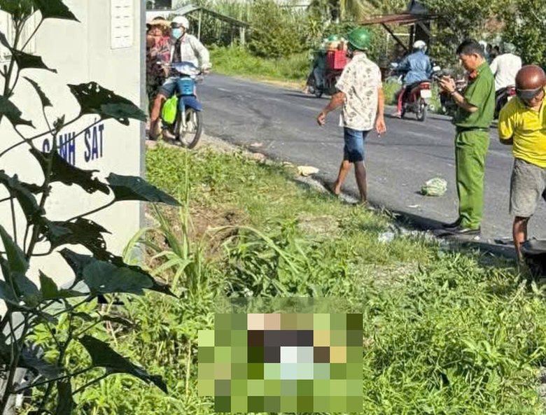 Vĩnh Long: Va chạm ô tô trên quốc lộ 53, người phụ nữ tử vong tại chỗ- Ảnh 1. Vĩnh Long: Va chạm ô tô trên quốc lộ 53, người phụ nữ tử vong tại chỗ- Ảnh 1.