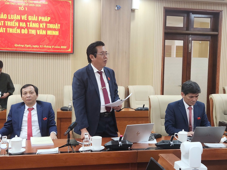 Quảng Ng&atilde;i: Quy hoạch v&agrave; đầu tư hạ tầng phải dự b&aacute;o tốt nhu cầu ph&aacute;t triển- Ảnh 2.
