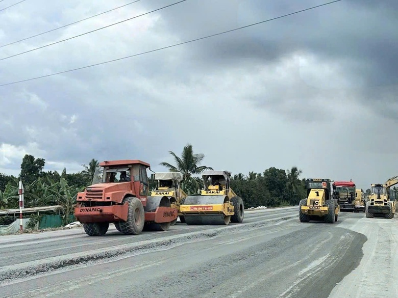 Chạy đua m&ugrave;a mưa, dốc to&agrave;n lực đưa 733km cao tốc về đ&iacute;ch trong năm 2025- Ảnh 1.