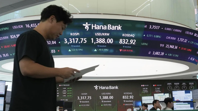 Chứng khoán châu Á đạt mức cao kỷ lục nhờ kỳ vọng Fed nới lỏng chính sách- Ảnh 1. Chứng khoán châu Á đạt mức cao kỷ lục nhờ kỳ vọng Fed nới lỏng chính sách- Ảnh 1.