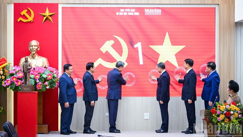 Tổng B&iacute; thư T&ocirc; L&acirc;m dự lễ khai trương Trang th&ocirc;ng tin điện tử về Đại hội XIV của Đảng- Ảnh 3.