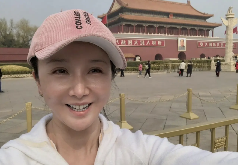 "Đệ nhất mỹ nh&acirc;n" Hoa ngữ T&ocirc;n Phi Phi ly h&ocirc;n: B&oacute;c mẽ chồng đại gia thờ ơ, keo kiệt- Ảnh 1.