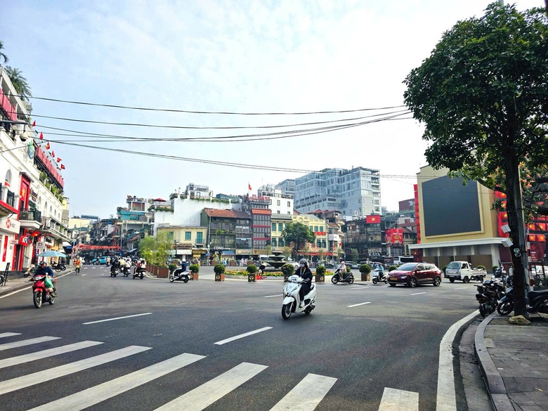 H&agrave; Nội cải tạo quảng trường Đ&ocirc;ng Kinh - Nghĩa Thục: C&aacute;c chuy&ecirc;n gia n&oacute;i g&igrave; về thiết kế mới?- Ảnh 9.