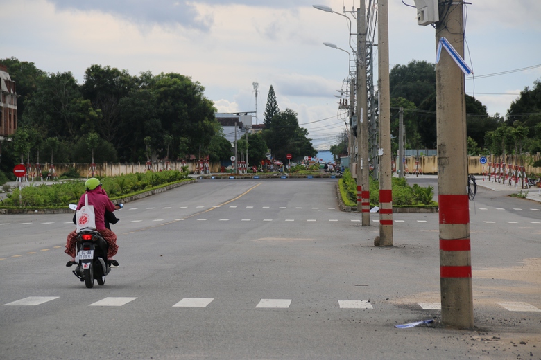 Đường 457 tỷ đồng ở Quảng Ng&atilde;i thi c&ocirc;ng &igrave; ạch, g&acirc;y bức x&uacute;c- Ảnh 16.